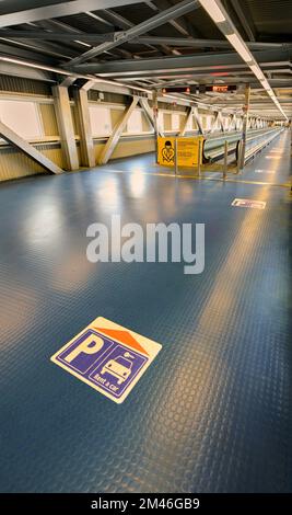 Couloirs de l'aéroport Fiumicino à Rome Banque D'Images