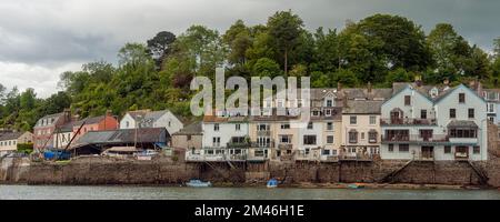 FOWEY, CORNWALL, Royaume-Uni - 07 JUIN 2009 : vue panoramique des maisons autour du port Banque D'Images