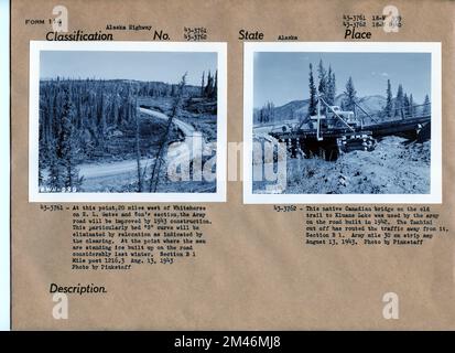 Courbe « S » dangereuse; pont canadien sur le sentier jusqu'au lac Kluane. Légende originale : 43-3761: À ce point, à 20 milles à l'ouest de Whitehorse sur E.L. Section de Gates et son, la route de l'Armée sera améliorée d'ici 1943. Cette courbe « S » particulièrement mauvaise sera éliminée par déplacement comme indiqué par le nettoyage. Au point où les hommes sont debout glace accumulée sur la route considérablement l'hiver dernier. Section B1 Mile post 1216,3. Légende originale: 43-3762: Ce pont canadien indigène sur l'ancien sentier menant au lac Kluane a été utilisé par l'armée sur la route construite en 1942. La coupure de Takhini a routé t Banque D'Images