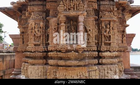 Détails de la sculpture du Temple au lac Munsar, Viramgam, Ahmedabad, Gujarat, Inde. Banque D'Images