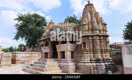 Détails de la sculpture du Temple au lac Munsar, Viramgam, Ahmedabad, Gujarat, Inde. Banque D'Images