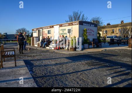 Les dispositifs de verrouillage reposent à Glasson Dock, près de Lancaster Banque D'Images