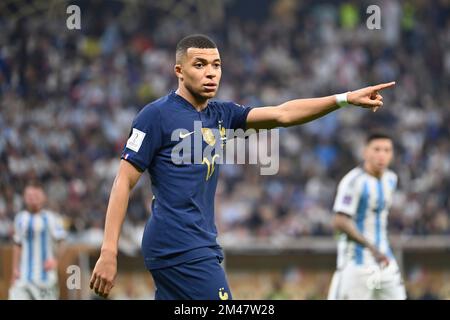 Lusail, Qatar, 18/12/2022, Kylian MBAPPE (FRA), Gesture, indique les instructions, l'action, une image, un motif court, demi-longueur, demi-longueur. Match 64, FINALE Argentine - France 4-2 ne (3-3) sur 18 décembre 2022, coupe du monde de football du stade Lusail 20122 au Qatar de 20 novembre. - 18.12.2022 ? Banque D'Images