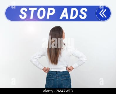 Affichage conceptuel Stop Ads. Programme de présentation des affaires qui supprimera différents types de publicité du Web Banque D'Images