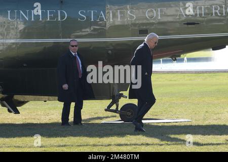 19 décembre 2022, Washington, Distrique de Columbia, Etats-Unis: LE président DES ETATS-UNIS JOE BIDEN arrive à la Maison Blanche du Delaware, aujourd'hui sur 19 décembre 2022 à la Maison Blanche de South Lawn à Washington DC, Etats-Unis. (Credit image: © Lénine Nolly/ZUMA Press Wire) Banque D'Images