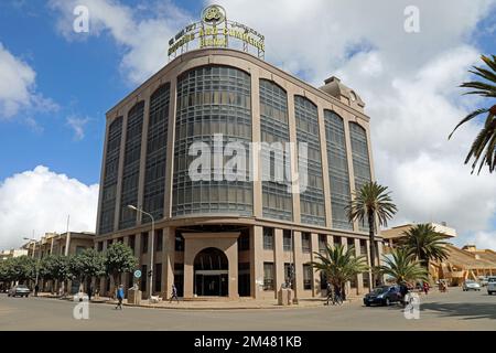 Banque de logement et de commerce de l'Erythrée dans le centre-ville d'Asmara Banque D'Images