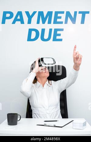 Écriture affichant le texte paiement dû. Mot écrit à la date à laquelle le paiement doit être reçu par la société Banque D'Images