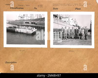 Chargement de camions à destination de la Turquie à Baltimore. Légende originale : chargement de camions pour exportation vers la Turquie, 9 novembre 1949 à Baltimore, Maryland. (Photo de T. W. Kines). État: Turquie. Banque D'Images