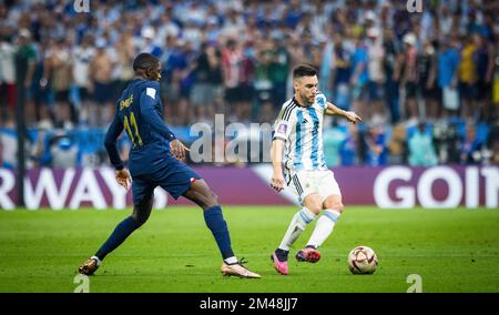 Doha, Qatar. 18th décembre 2022. Nicolas Tagliafico (Arg), Ousmane Dembele (FRA) Argentine - France finale du match Argentin - Frankreich coupe du monde 2022 i Banque D'Images