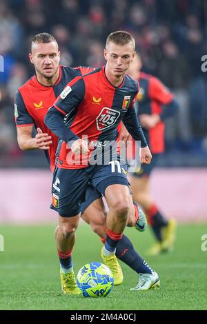 Gênes, Italie. 18th décembre 2022. Albert Gudmundsson (Gênes) pendant Gênes CFC contre Frosinone Calcio, match de football italien série B à Gênes, Italie, 18 décembre 2022 crédit: Agence de photo indépendante/Alamy Live News Banque D'Images