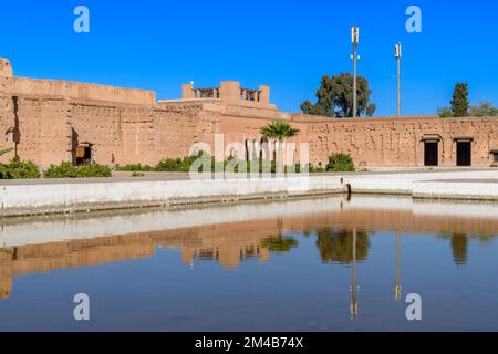 Palais Badi, Marrakech, Maroc. Construit pour le sultan Ahmad al-Mansour. Après sa mort, il est tombé en ruine. Des matériaux précieux ont ensuite été pris et réutilisés. Banque D'Images