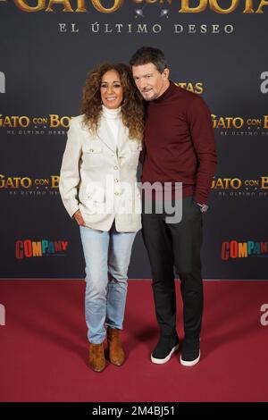 Acteur Antonio Banderas et chanteur Rosario Flores au film de photocall El Gato con Botas: El ultimo deseo à Madrid le mardi 20 décembre 2022 crédit: CORDON PRESS/Alay Live News Banque D'Images