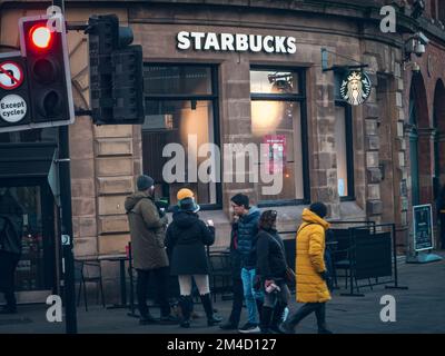 Cafés Starbucks en Angleterre. Banque D'Images