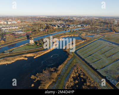 Strijkmolen E, Ouddorp, Alkmaar, pays-Bas. Moulin à polder octogonal en chêne à partir de 1630. Les moulins à repassage ne drainent pas les polissoirs, meulez le Banque D'Images