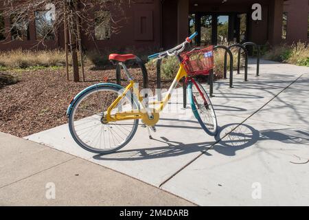 Google Bike sur le campus de Google en Californie aux États-Unis Banque D'Images