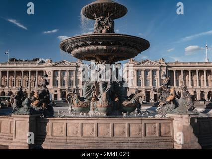 Une belle vue rapprochée de la fontaine de Commerce et de navigation de la rivière Banque D'Images