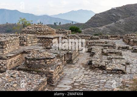 Nimogramme: C'est un site de stupa bouddhiste et de monastère, situé dans la région de Shamozai Banque D'Images