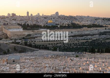 Vue sur le paysage de la vieille ville de Jérusalem, vue depuis le mont Olive à Jérusalem. Israël Banque D'Images