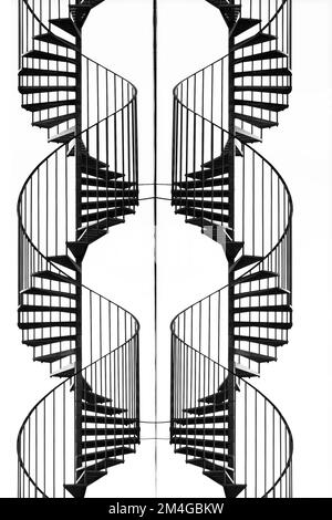 Double escalier en spirale en acier, découpé, Europe Banque D'Images