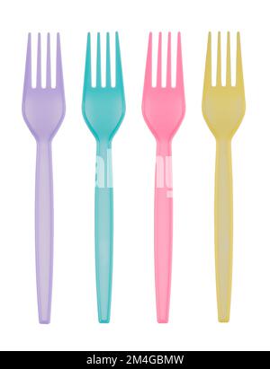 Gros plan de quatre fourchettes en plastique colorées isolées sur fond blanc Banque D'Images