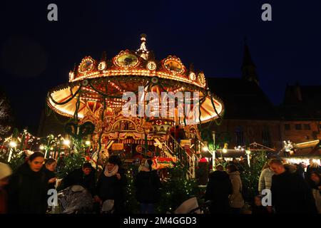 Kinderkarussell, Kinderweihnachtsmarkt, Nürnberg, Nürnberger Weihnachtsmarkt, Nürnberger Christkindlesmarkt, Engel, Anhänger, Kugel, Glühwein, Banque D'Images