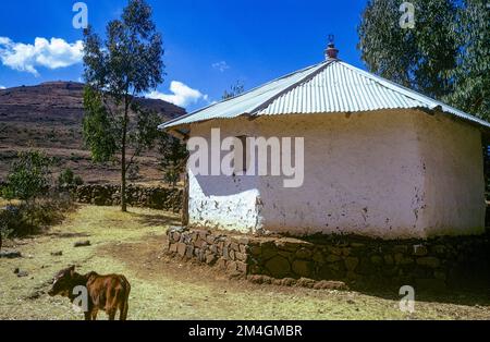 Ethiopie, 1970s, village juif de Falésha, synagogue, Beta Israël Farachas Juifs Ethiopiens, région d'Amhara, Afrique de l'est, Banque D'Images