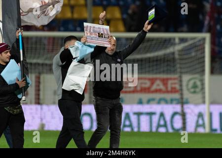 Stade Oreste Granillo, Reggio Calabria, Italie, 17 décembre 2022, Fans de Reggina et fans de Bari pendant Reggina 1914 vs SSC Bari - soc italien Banque D'Images