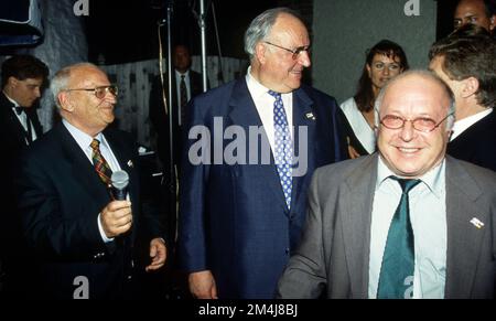 Dallas, Vereinigte Staaten. 21st décembre 2022. firo, image d'archive 06/20/1994, photo d'archive, archive, photos d'archive football, Football, COUPE DU MONDE coupe DU MONDE 1994 USA, 94 Allemagne, coupe du monde district pays et les gens, politique Helmut Kohl, CDU, Chancelier, of, Crédit pour l'Allemagne : dpa/Alay Live News Banque D'Images