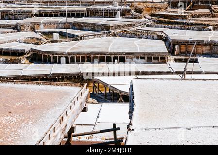 Infrastructure en bois pour les salpans en terrasse. Vallée du sel d'Añana. Añana, Álava, pays Basque, Espagne, Europe Banque D'Images