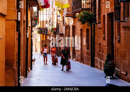 Rue du village. LaGuardia, Álava, pays Basque, Espagne, Europe Banque D'Images