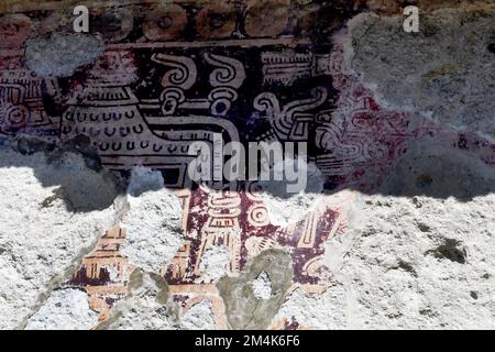 7 décembre 2022, San Pablo Villa de Mitla, Oaxaca, Etats-Unis: Les ruines du temple de Mitla à San Pablo Villa de Mitla dans l'Etat d'Oaxaca, Mexique sont vues mercredi 7 décembre 2022. Mitla est un site archéologique important de Zapotec-Mixtec. Les Espagnols ont construit l'église de San Pablo au-dessus de la section du temple connu aujourd'hui sous le nom de Cour C. (Credit image: © Mark Hertzberg/ZUMA Press Wire) Banque D'Images