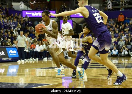 Seattle, WA, États-Unis. 21st décembre 2022. Auburn Tigers garde Allen Flanigan (22) pendant le match de basket-ball NCAA entre les Auburn Tigers et les Washington Huskies au pavillon HEC Edmundson à Seattle, WA. Auburn défait Washington 84-61. Steve Faber/CSM/Alamy Live News Banque D'Images