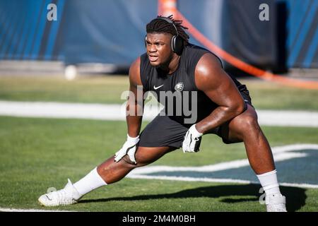 Chicago, Illinois, États-Unis. 18th décembre 2022. Philadelphia Eagles #90 Jordan Davis se réchauffe avant un match contre les Chicago Bears à Chicago, il. Mike Wulf/CSM/Alamy Live News Banque D'Images