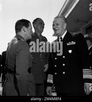 Exercice DE FORME CPX-4. Photographies des programmes du Plan Marshall, des pièces justificatives et du personnel Banque D'Images