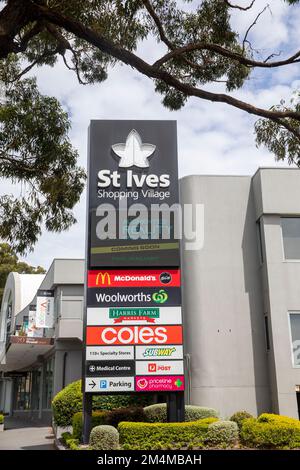 Village commercial St Ives à Sydney, divers magasins et grands supermarchés, Nouvelle-Galles du Sud, Australie Banque D'Images