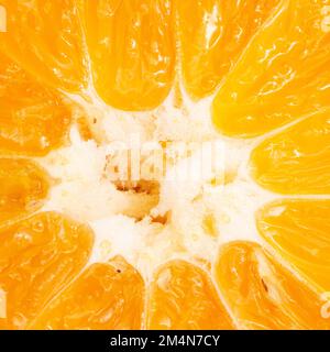 Texture orange comme arrière-plan. Un gros plan d'une orange. Photo macro. Orange. Gros plan Banque D'Images
