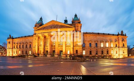 Cour administrative fédérale de Leipzig au crépuscule Banque D'Images