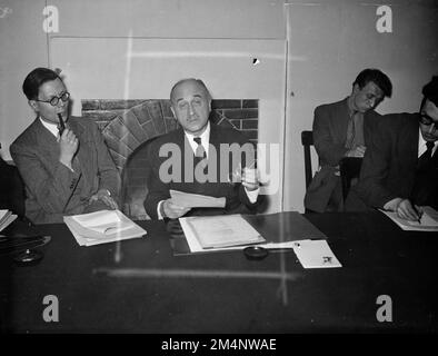 La vie d'un secrétaire de plan Marshall à Paris. Photographies des programmes du Plan Marshall, des pièces justificatives et du personnel Banque D'Images