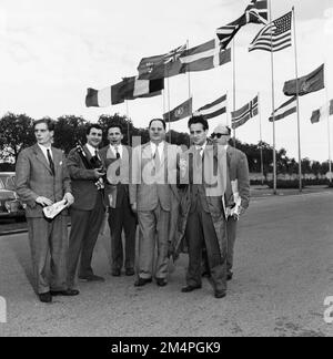 Journalistes italiens en FORME. Photographies des programmes du Plan Marshall, des pièces justificatives et du personnel Banque D'Images