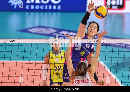 Florence, Italie. 22nd décembre 2022. Zhu Ting (Savino Del Bene Scandicci) pendant Savino Del Bene Scandicci vs Galatasaray HDI Sigorta Istanbul, Championnat de femmes de la coupe CEV de volley à Florence, Italie, 22 décembre 2022 Credit: Independent photo Agency/Alay Live News Banque D'Images