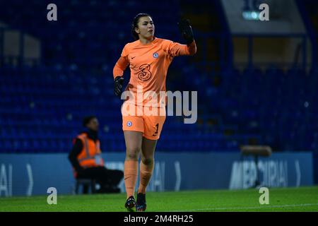 Londres, Royaume-Uni. 22nd décembre 2022. Londres, Angleterre, 22 décembre 2022: Zecira Musovic (Chelsea, 1), lors de la rencontre de l'UEFA Champions League entre Chelsea et Paris Saint Germain au pont Stamford à Londres, Angleterre crédit: SPP Sport Press photo. /Alamy Live News Banque D'Images