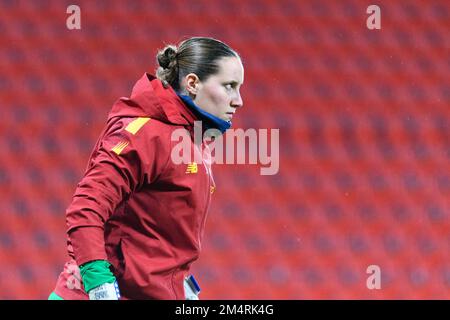 Prague, République tchèque. 22nd décembre 2022. Emma Lind, gardien de but (1 COMME Roma) lors de l'échauffement avant le match de groupe de la Ligue des champions des femmes de l'UEFA entre Slavia Prague et AS Rome à l'Eden Arena de Prague, République tchèque. (Sven Beyrich/SPP) crédit: SPP Sport Press photo. /Alamy Live News Banque D'Images