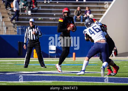 Le quarterback des Bulldogs de l'État de Ferris Mylik Mitchell (0) semble passer au cours du troisième trimestre du championnat national de la NCAA de la division II Banque D'Images