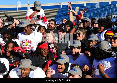 L'entraîneur-chef Tony Annese et l'équipe de Ferris State Bulldogs ont remporté le championnat national de football universitaire de la Division II de la NCAA 41-14 sur la Co Banque D'Images