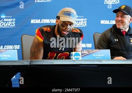 Ferris State Bulldogs Caleb Murphy (12) lors de la conférence de presse après avoir remporté le championnat national de football universitaire de division II de la NCAA 41- Banque D'Images