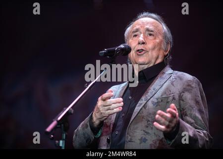 Joan Manuel Serrat se produit au Palau Sant Jordi, Barcelona 22 DIC. 2022. Photographe: ALE Espaliat Banque D'Images