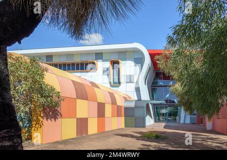 Perth, WA, Australie - Ecole de Kurongkurl Katitjin pour Edith Cowan Univerity par JCY Architects Banque D'Images