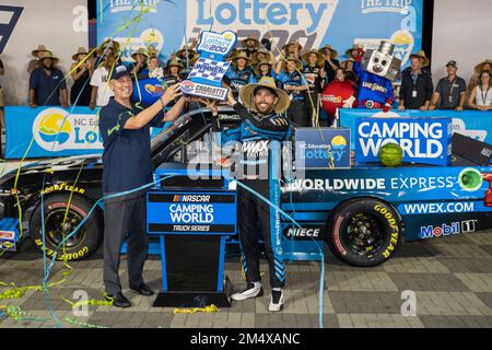 Ross Chastain remporte la North Carolina Education Lottery 200 au circuit automobile de Charlotte à Concord, en Caroline du Nord. Banque D'Images