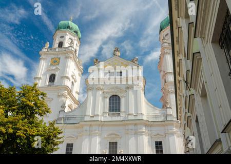 Allemagne, Bavière, Passau, façade de la rue Cathédrale Stephens Banque D'Images