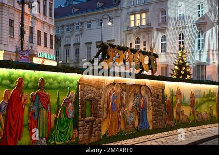 Vienne, Autriche. 23 décembre 2022. Vieux marché de Noël viennois sur le Freyung à Vienne Banque D'Images